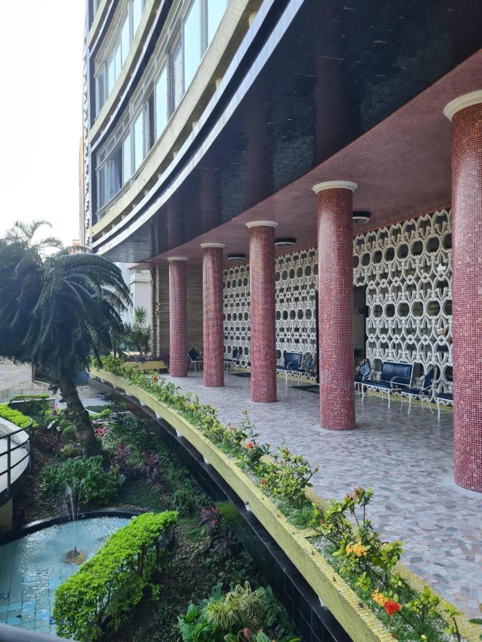 Lindo Em Edificio Iconico De Santos!